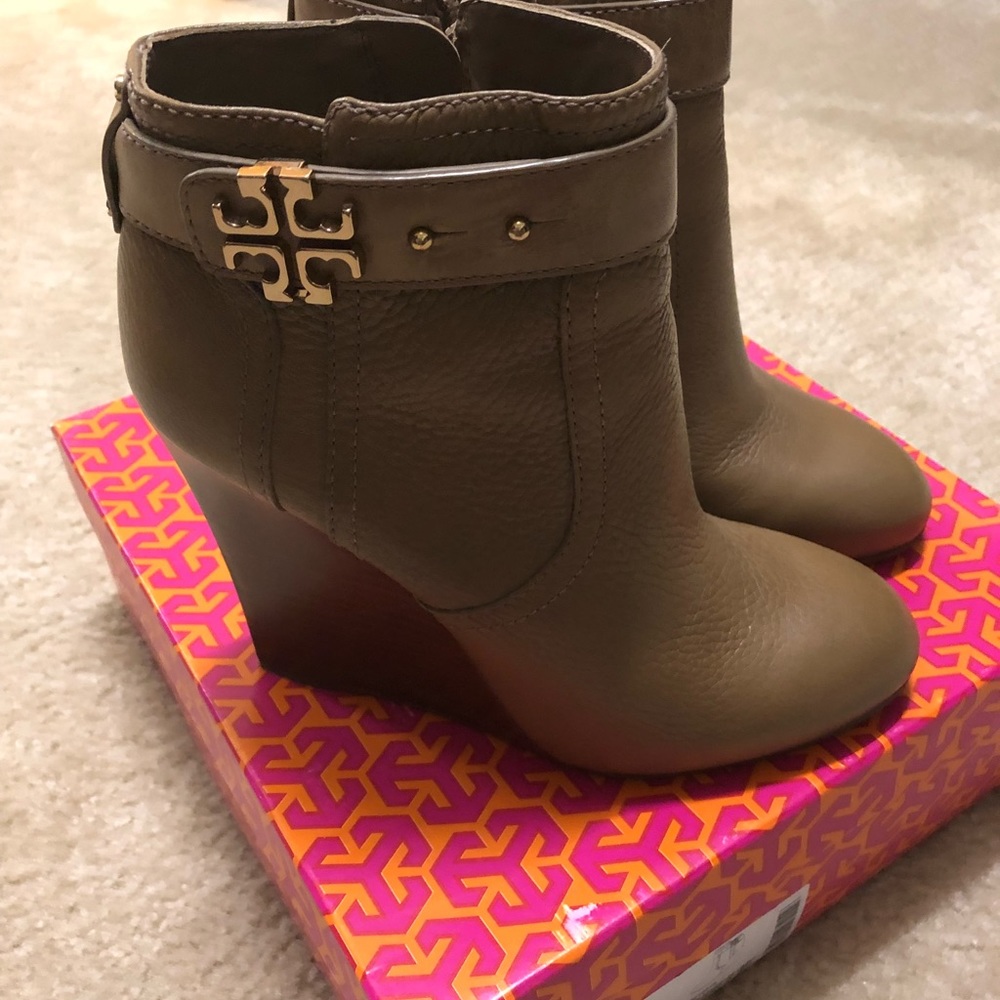 Tory Burch size 7.5